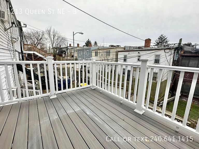 1213 Queen St NE #3 — Photo 5