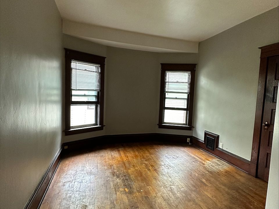 2nd image of 130 E 2nd St #1/2