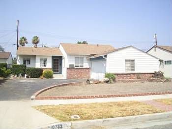 2nd image of 10733 Floralita Ave