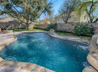 906 Bridge Hollow Ct, Houston, TX 77062