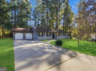 627 Blue Flag Ln, Fairburn, GA 30213