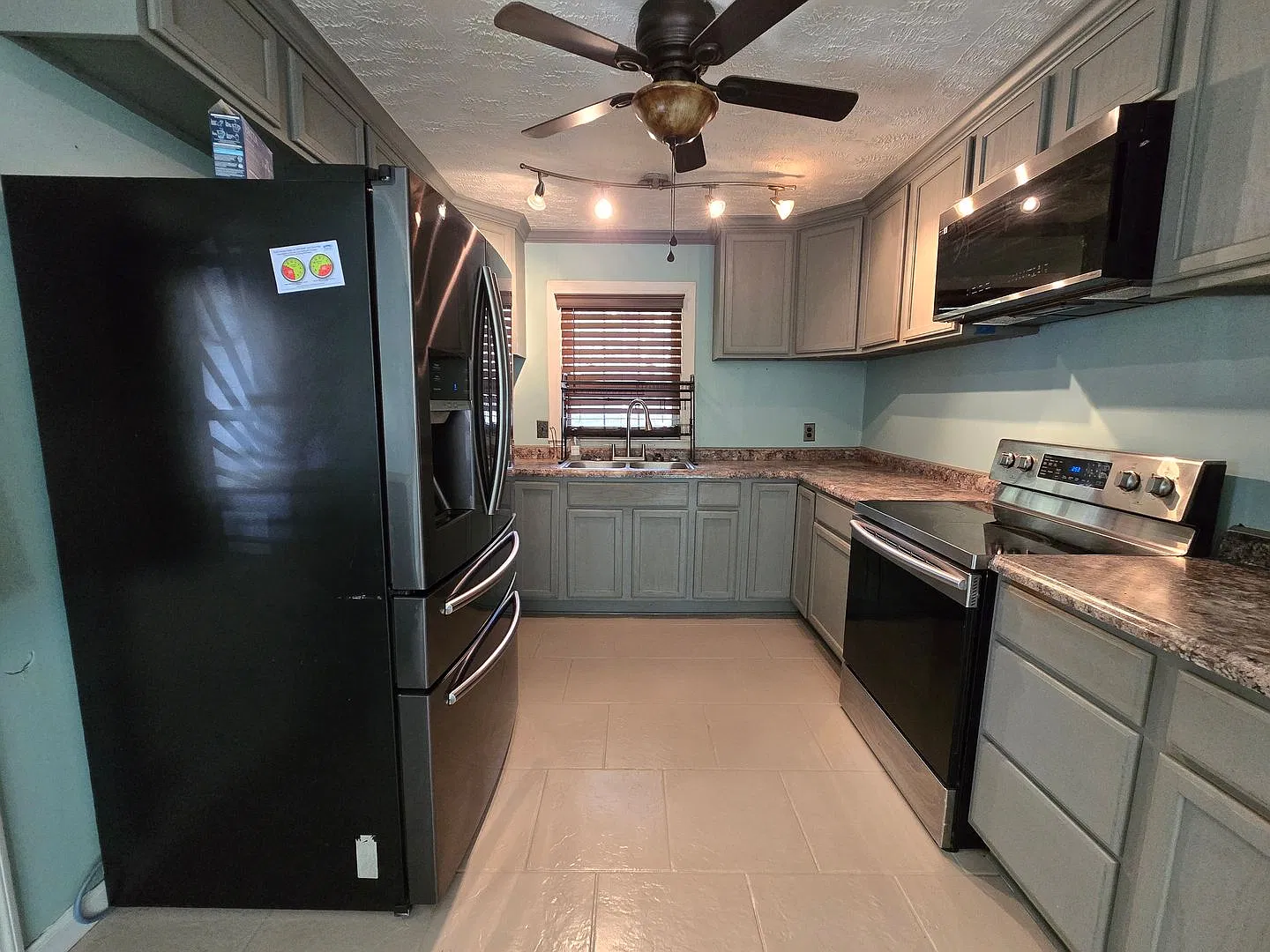 1507 Rhone ~ East Fayetteville — Photo 3