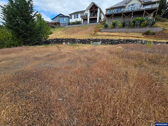 5th image of 538 Starlight Way