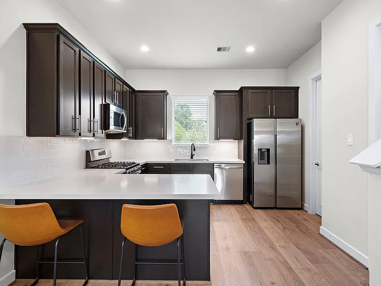 4508 Trevor Park Ln — Photo 15