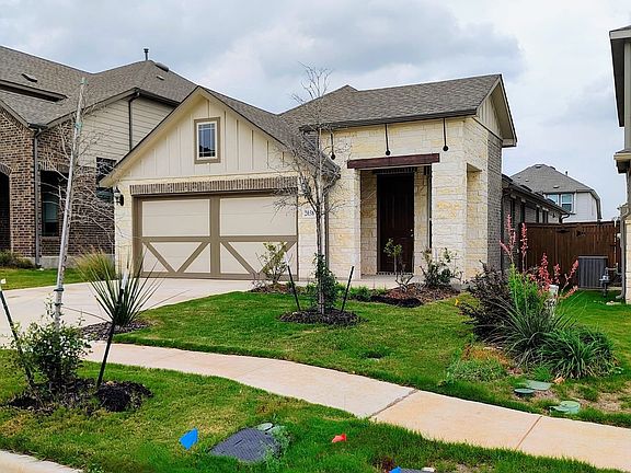 2nd image of 2038 Egret Ave