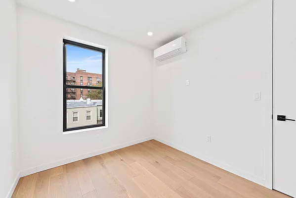 Rented by Fountain Realty Group | media 16