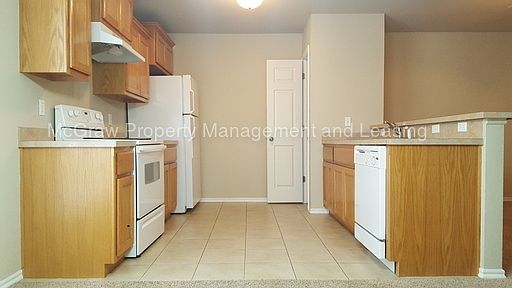 5th image of 3506 E Fairmont St