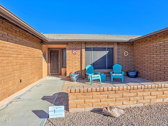 4th image of 922 W LODGE Drive