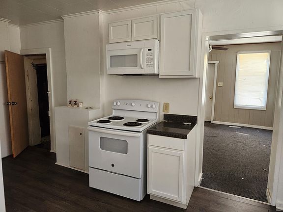 5th image of 410-412 8th St