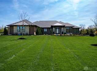 7952 Locust Grove Ct, Springboro, OH 45066
