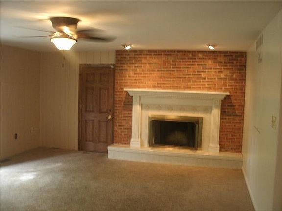 4th image of 2129 Sheffield Dr