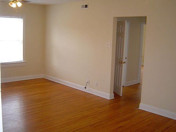 5th image of 1219 Wilmington Ave #A