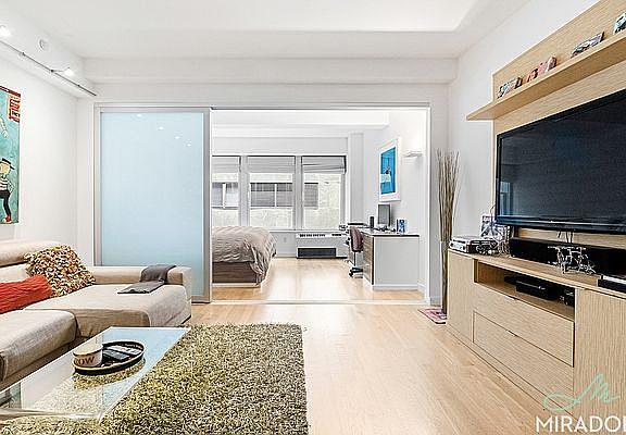 3rd image of 90 William St APT 15H