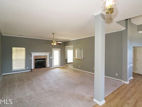 3rd image of 107 Cumberland Woods Ter