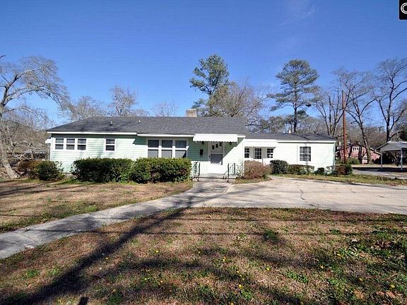 Street view front of house