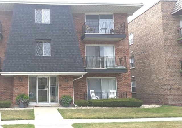 1st image of 11008 S Keating Ave APT 3F