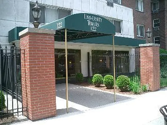 Rented by Weichert Manhattan Midtown | media 16