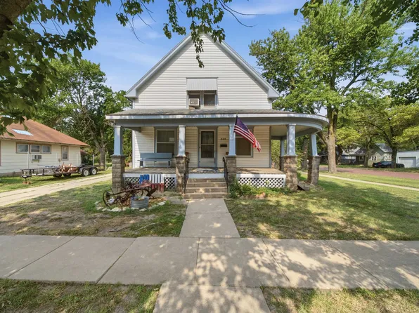 525 N High St, Newton, KS 67114