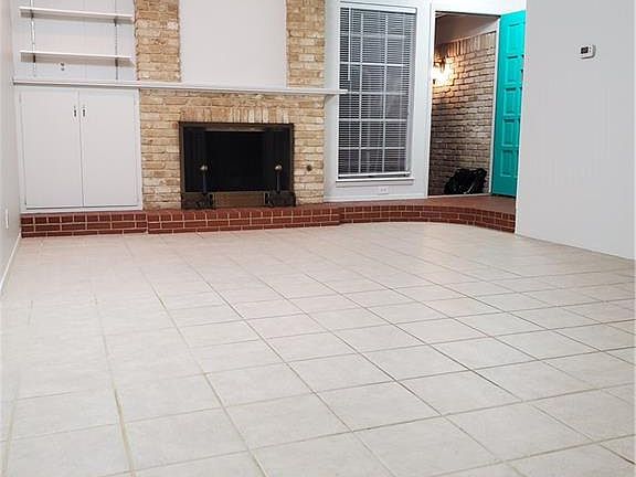 3rd image of 8012 Parkdale Dr