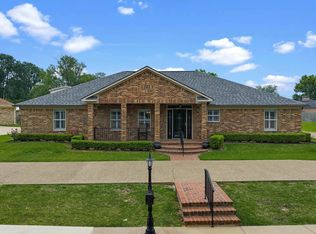 1413 Shawnee Trl, Henderson, TX 75654