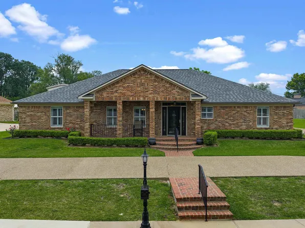 1413 Shawnee Trl, Henderson, TX 75654