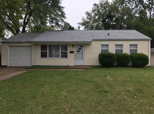 155 Maple Dr, Florissant, MO 63031