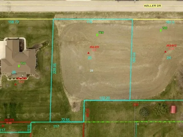 719 Keller Dr, Dixon, IL 61021