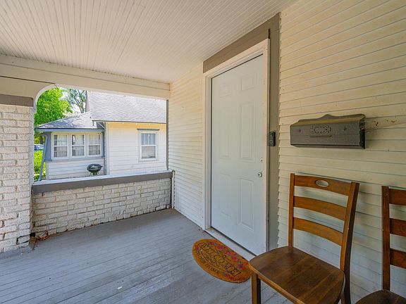 4th image of 329 N Topeka St