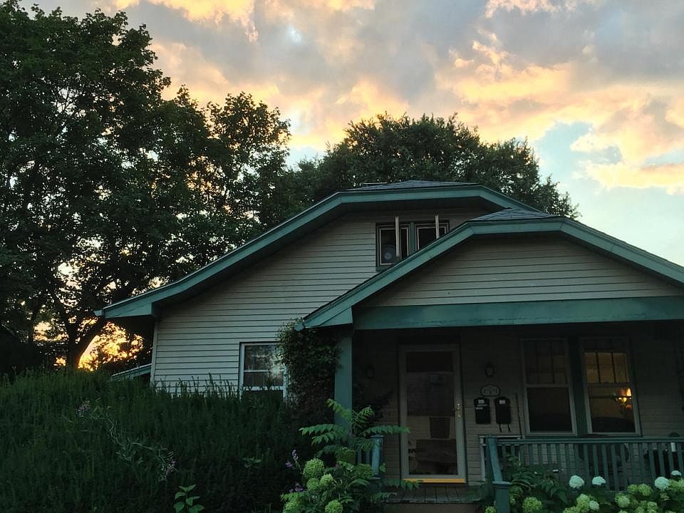 1st image of 1029 W Beaver Ave #B