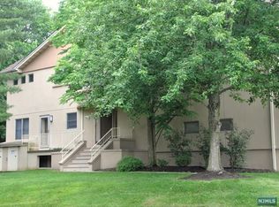 24 Rio Vista Dr UNIT 24, Allendale, NJ 07401