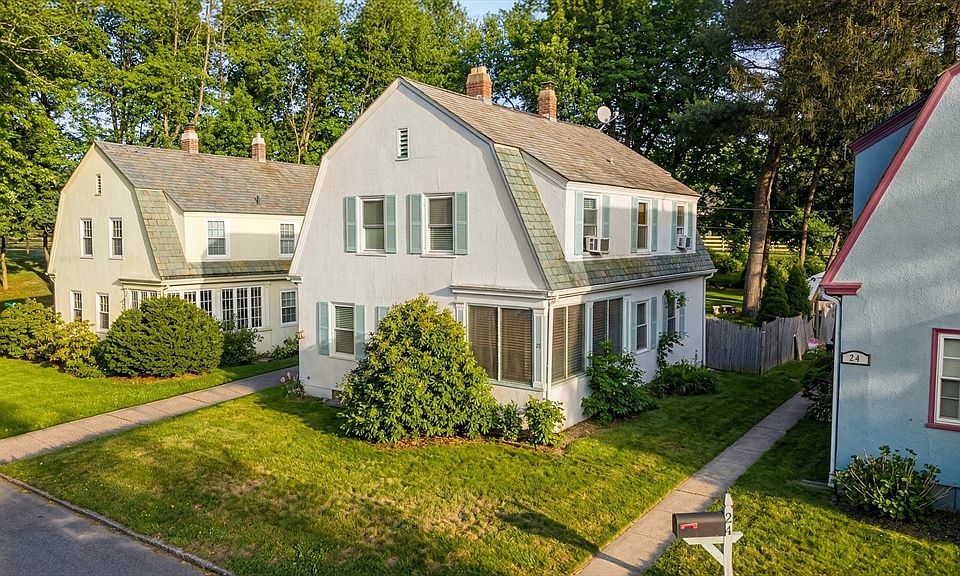 1st image of 28 Maple St