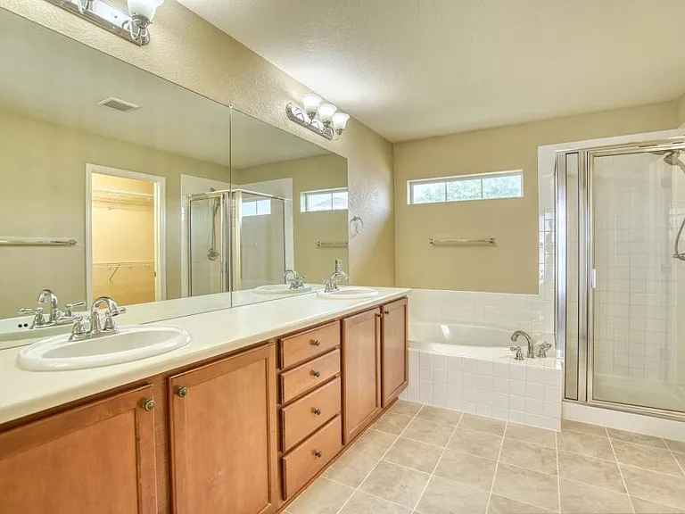 2370 Windmill Dr — Photo 18