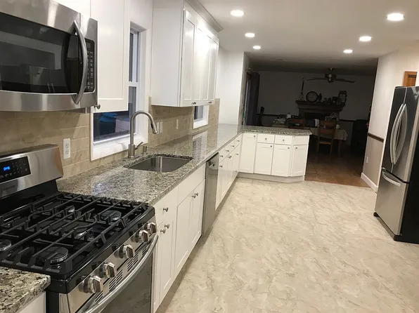 540 Oak Ave, West Creek, NJ 08092