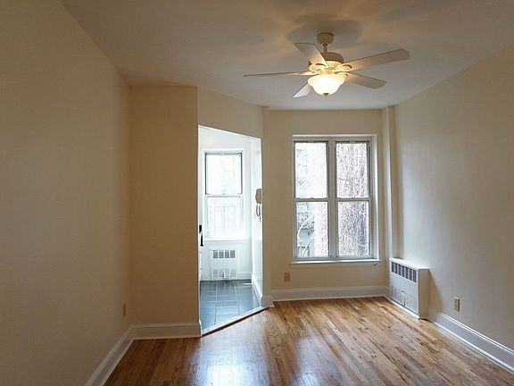 3rd image of 240 E 89th St APT 3C