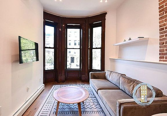 3rd image of 1308 Pacific St #2F