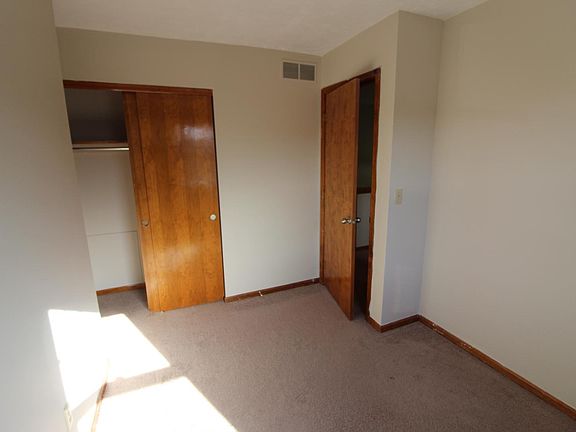 5th image of 5258 Meadowknoll Ln
