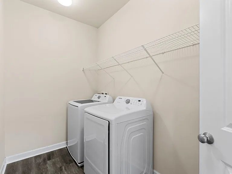 20617 Exchange St — Photo 30