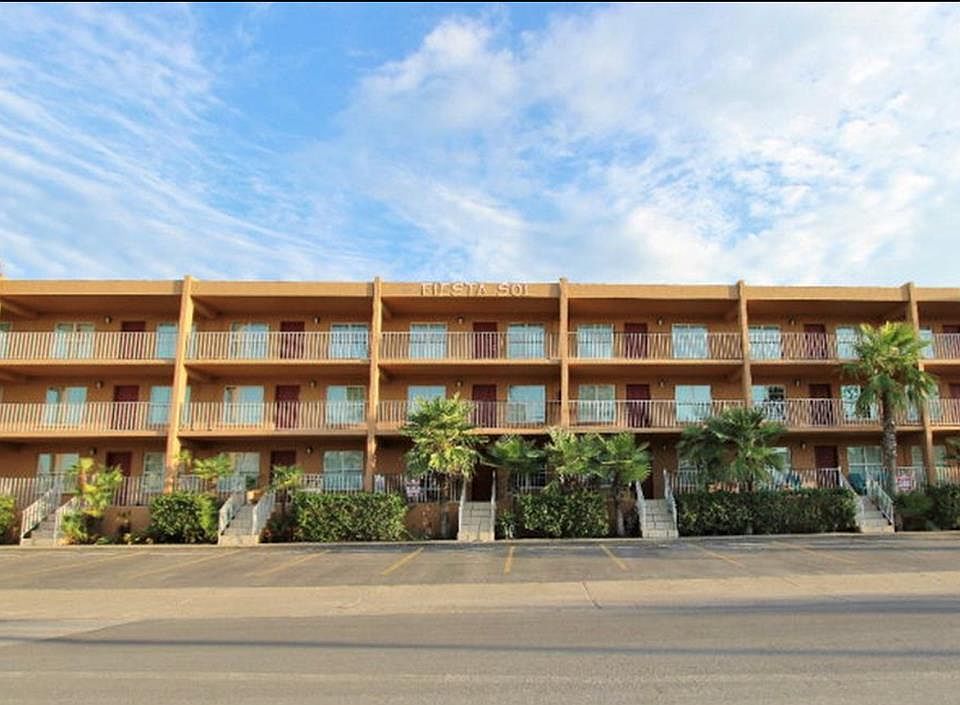 1st image of 115 E Amberjack St #202
