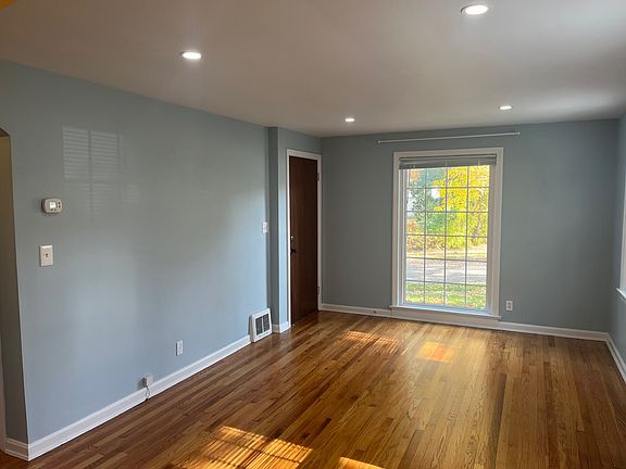 3rd image of 2054 13th St #1