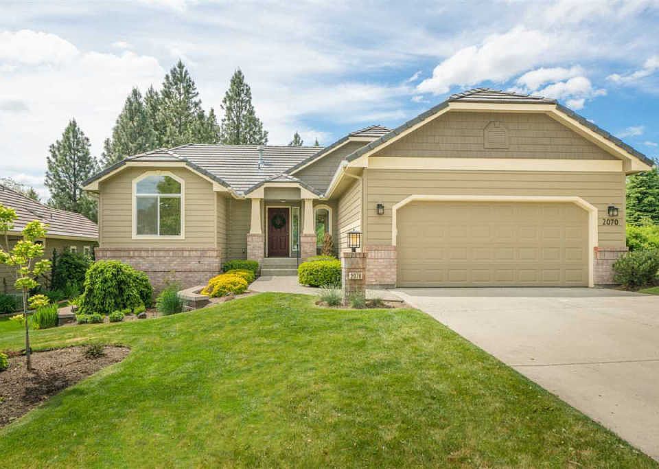 1st image of 2070 S Parkwood Cir