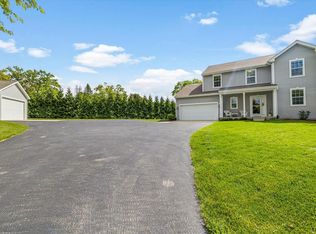 1364 Highway 175, Hubertus, WI 53033