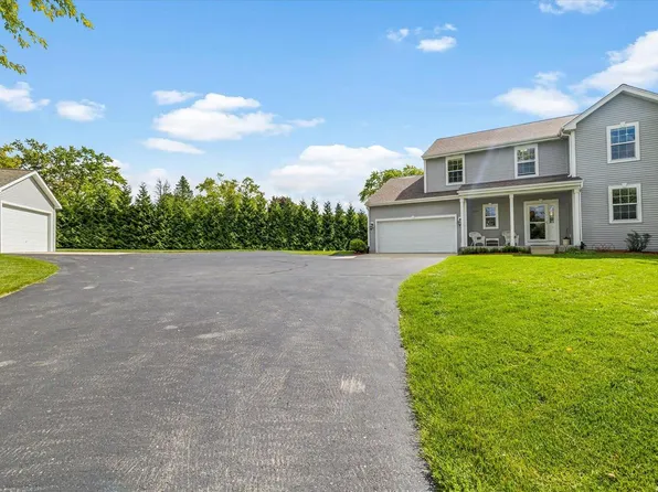 1364 State Highway 175, Hubertus, WI 53033