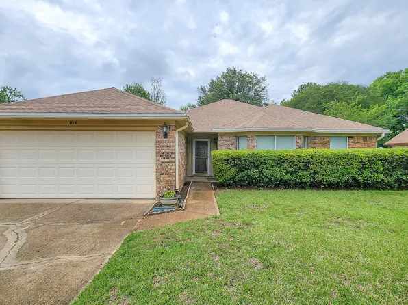 104 Gail La Rue, Fort Walton Beach, FL 32547