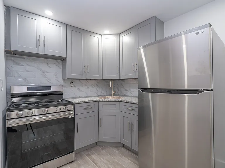 1895 Pacific St #1LL — Photo 2
