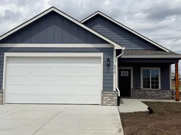 9917 Weeping Willow Dr, Manhattan, KS 66502