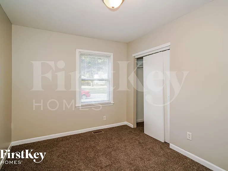 6440 W 15th St — Photo 9