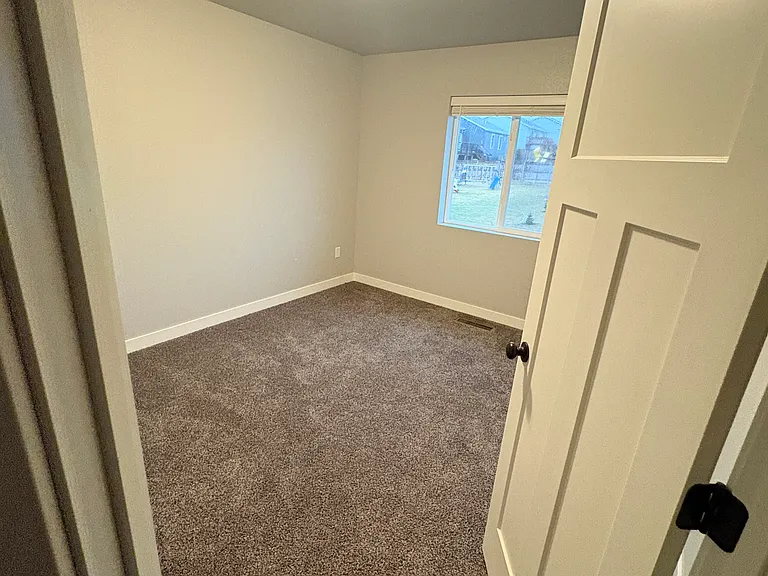 601 Copperfield Dr — Photo 17