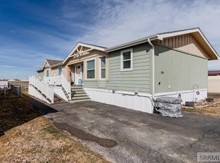 2139 N Pinewood Dr, Idaho Falls, ID 83401