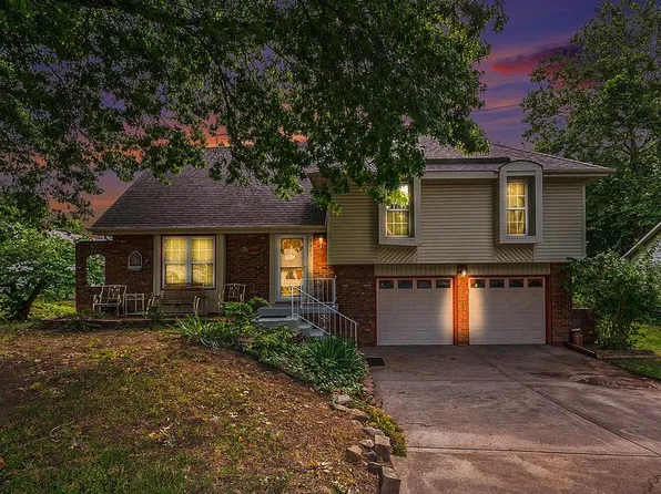 5305 N Wyandotte St, Kansas City, MO 64118