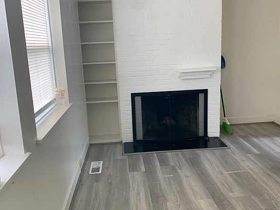 2nd image of 300 Florida Ave